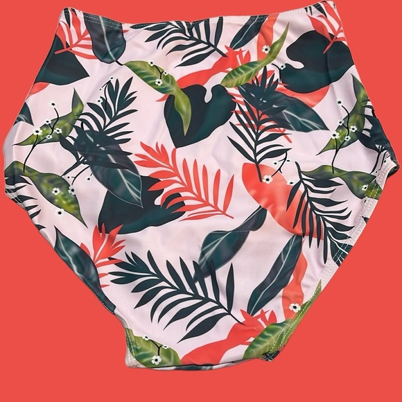 Ruffles and Floral Bikini Swim Combo - Size 3X - Picture 10 of 12